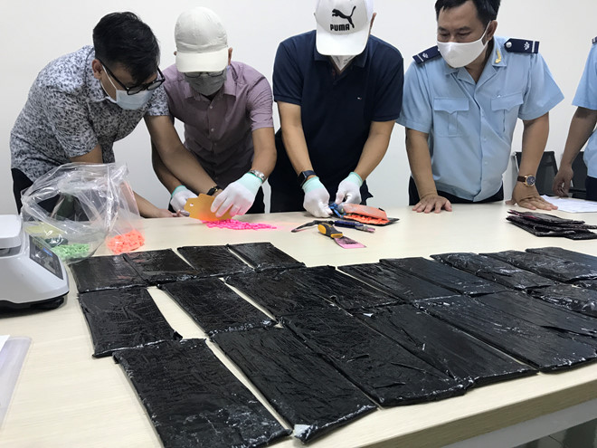 Tìm giải pháp chống hàng lậu, hàng giả, vi phạm sở hữu trí tuệ, bảo vệ doanh nghiệp và người tiêu dùng
